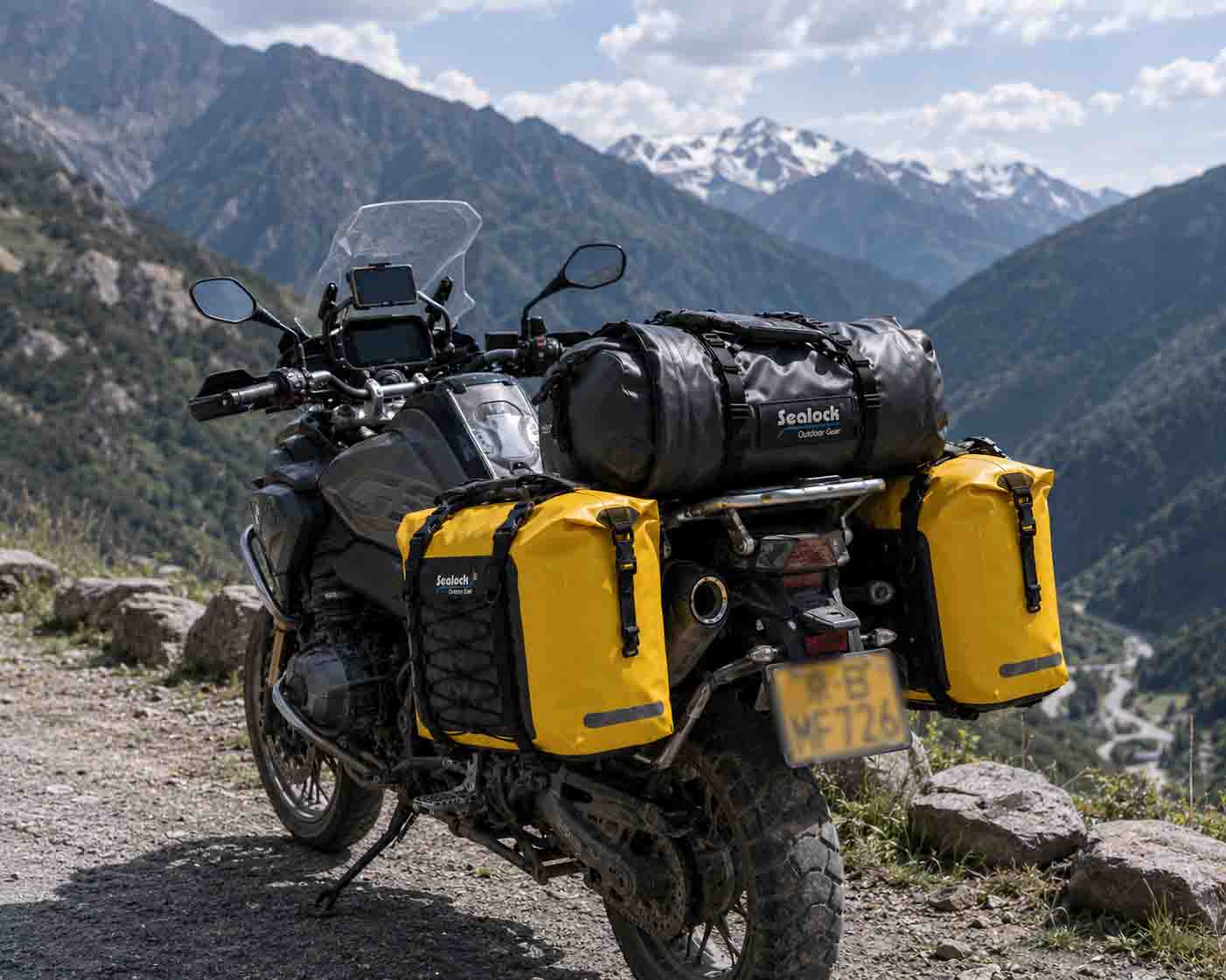 Best Waterproof Duffel Bag for Motorcycle Travel